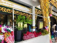 -ခြောက်ထပ်ကြီးရွှေသာလျောင်းဘုရားကြီး