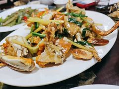 -岛中岛·海鲜大排档·万宁老字号(东澳店)