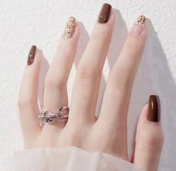 -悦指间美甲美睫