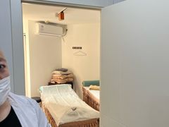 -龙脊堂龙氏推拿 整脊(陆家浜店)