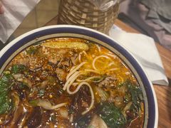 -云阿蛮云南生烫牛肉米线(奉贤路店)