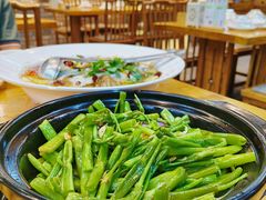 -花溪雨·森林餐厅(石基店)