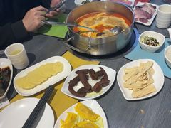-四季喧黔味豆米火锅(万达广场店)