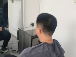 -LILI·HAIR SALON理理造型