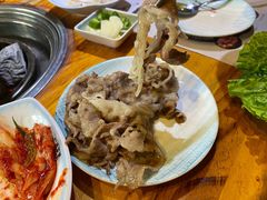 精品牛五花-唯成•韩国炭火烤肉 유성고기