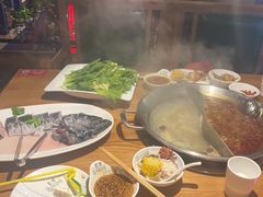 -红牌美蛙鱼头火锅(万辉国际广场店)