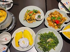 -大头虾越式风味餐厅(光明广场店)