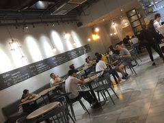 大堂-HELLO 27 意面·沙拉·帕尼尼