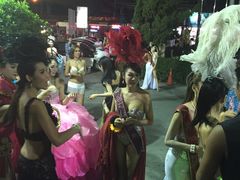 -金东尼人妖秀