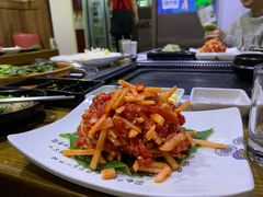 生拌牛肉-韩阳王石板烤肉