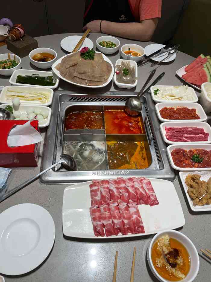 海底捞火锅(明润广场店)-"跋山涉水去燕郊,首都的交通太让人头疼了,..