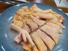 -老何家后安粉·糟粕醋海鲜火锅(三亚湾椰梦长廊店)