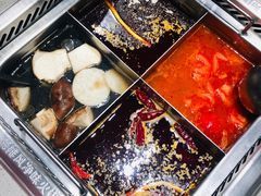 四拼锅底-海底捞火锅(泉城路店)