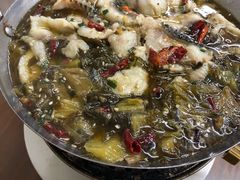 酸菜鱼片-胡子饮食店