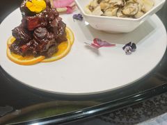 -山明水秀大饭店