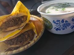 超棒牛肉饼-穆得·老周家牛肉烧饼(普利街店)