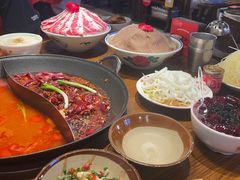 -萍姐火锅·公路夜市(武汉首店)