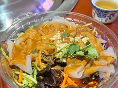 -巧婆婆特色东北菜·铁锅炖