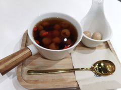 桂圆红枣汤-炖物24章·顺时轻养茶(杭州大厦店)