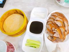 尊贵烤鸭-六和聚传统烤鸭.天津菜(和平店)