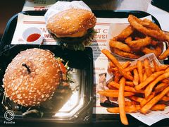 -The Habit Burger Grill 哈比特汉堡(复兴soho店)