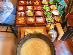 -银米·云南传统过桥米线(双廊黑金冠店)