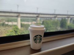 -星巴克(广州南站A18检票口楼上)