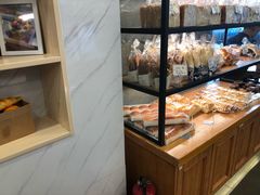 面包甜点陈列柜-优品颂烘焙咖啡(南山店)