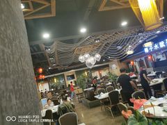 大堂-龙泉人椰子鸡.糟粕醋.海南菜(三亚旗舰店)