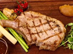 -Oasis Bar & Grill