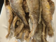 干炸小黄鱼-常赢三兄弟·清真涮肉·清真炒菜(朝阳新城店)