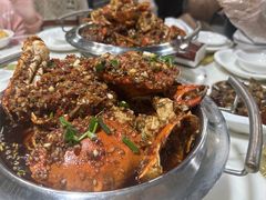 -凤凰路何眼镜香辣蟹(花果园店)