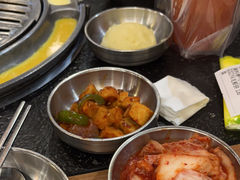 -GOGIYA·咕叽吖韩国传统烤肉店(东方新天地店)