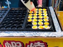 -六合夜市