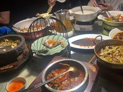 -佬麻雀·新湘菜(东方宝泰店)