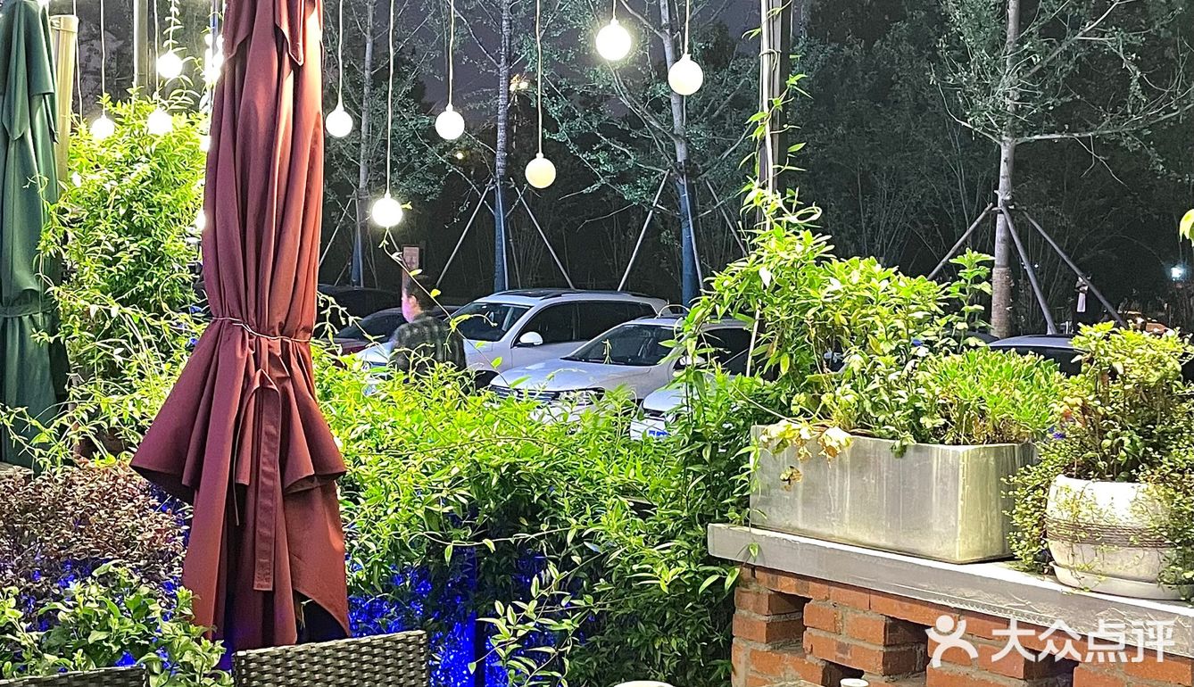 刚好之前朋友推荐这家餐厅还不错