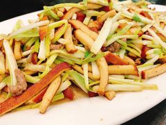 肉丝豆干炒蒜苗-回锦轩(泉园店)
