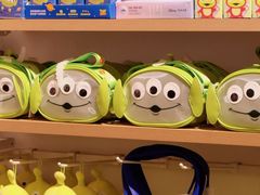 -名创优品(山东青岛华润万象城店)