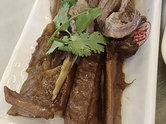 -潮界(LU·ONE凯德晶萃广场店)