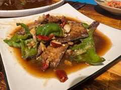 -臻鲜燕海鲜融合餐厅(金陵style店)