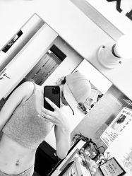 -AI艾耳·专业手工耳洞·穿孔美学馆