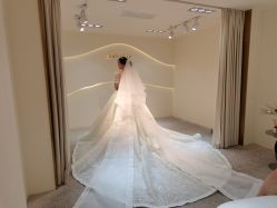 -GRACE KELLY婚纱与礼服(天津店)