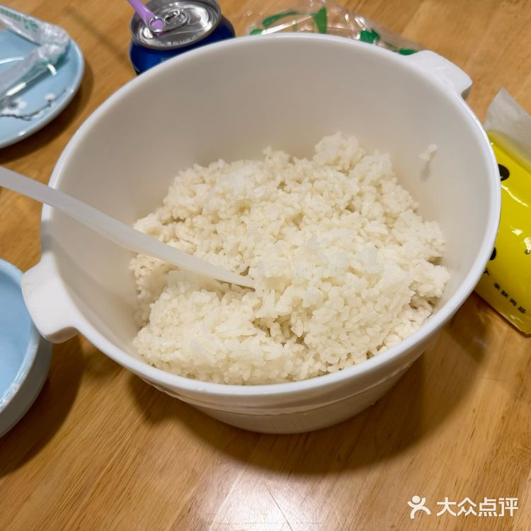 这家店位于成都市天府新区隆翔街 这边我没怎么来过