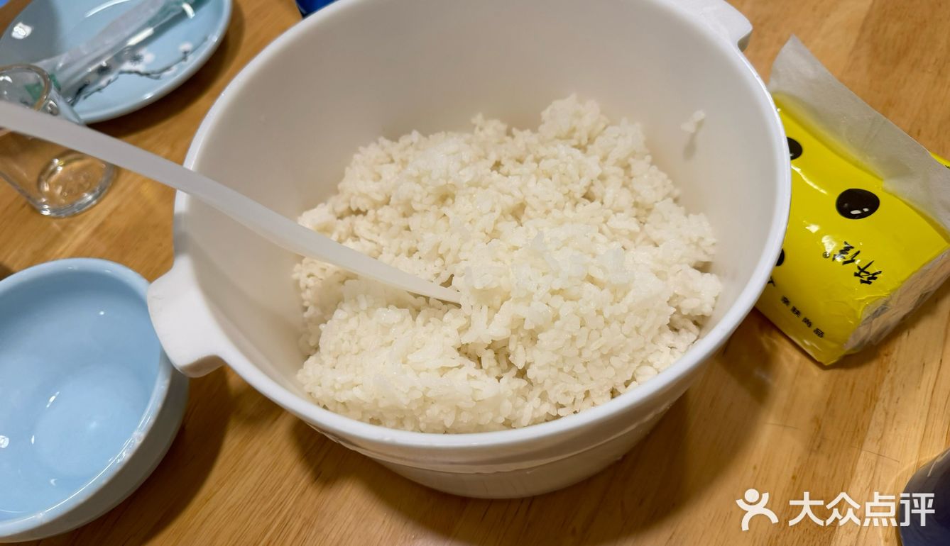 这家店位于成都市天府新区隆翔街 这边我没怎么来过