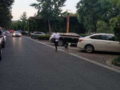 -西溪天堂商业街-停车场