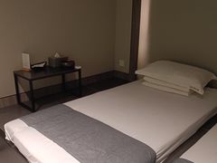 -尚足影院式足疗·住宿·美食(解放碑店)