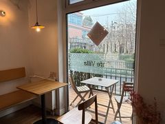 -Cafe Villa