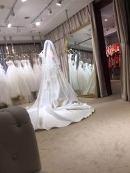 -满庭芳婚纱礼服店