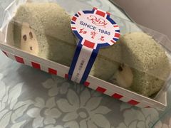 蜜豆抹茶卷蛋糕-红宝石·鲜奶小方·海派西点房(金杨店)