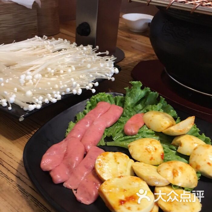 青古炭火烤肉店